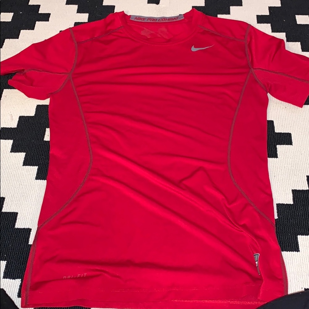 Men’s fitted tee